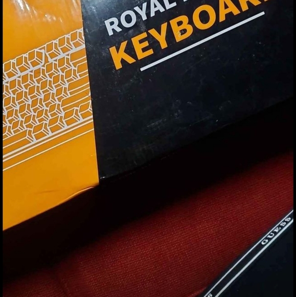 Royal Kludge gaming keyboard - Picture 3 of 5